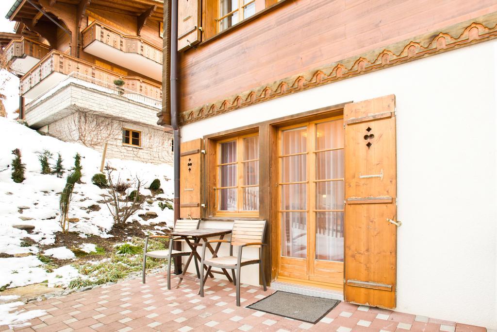 Mom - Alpine Boutique Apartments, Chalet Fagus, Terrace Studio Grindelwald Værelse billede